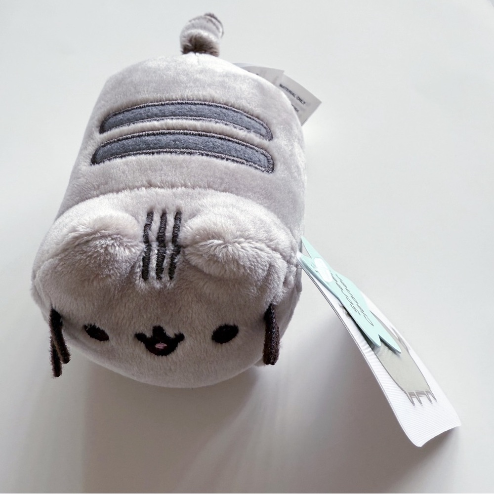 Gund Pusheen Phone and Computer Screen Cleaner Plush Stuffed Animal Cat 4”